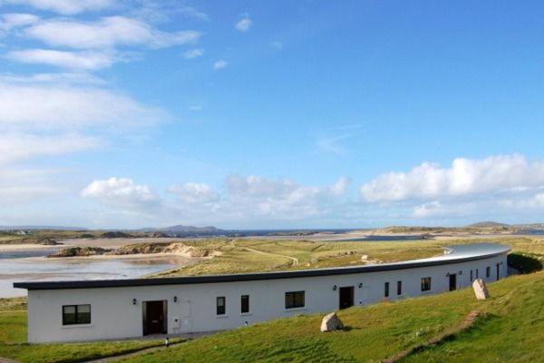 Ostan Gweedore Deluxe Apartments Bunbeg Bagian luar foto