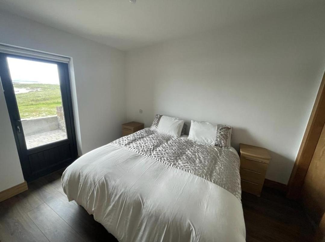 Ostan Gweedore Deluxe Apartments Bunbeg Bagian luar foto