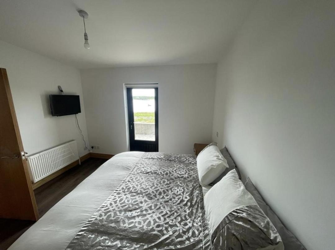 Ostan Gweedore Deluxe Apartments Bunbeg Bagian luar foto